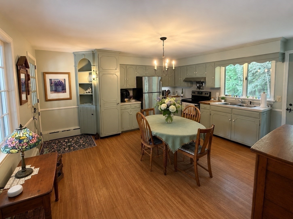 26 Oak Hill Road Greenfield, MA 01301 - Photo 11 of 30
