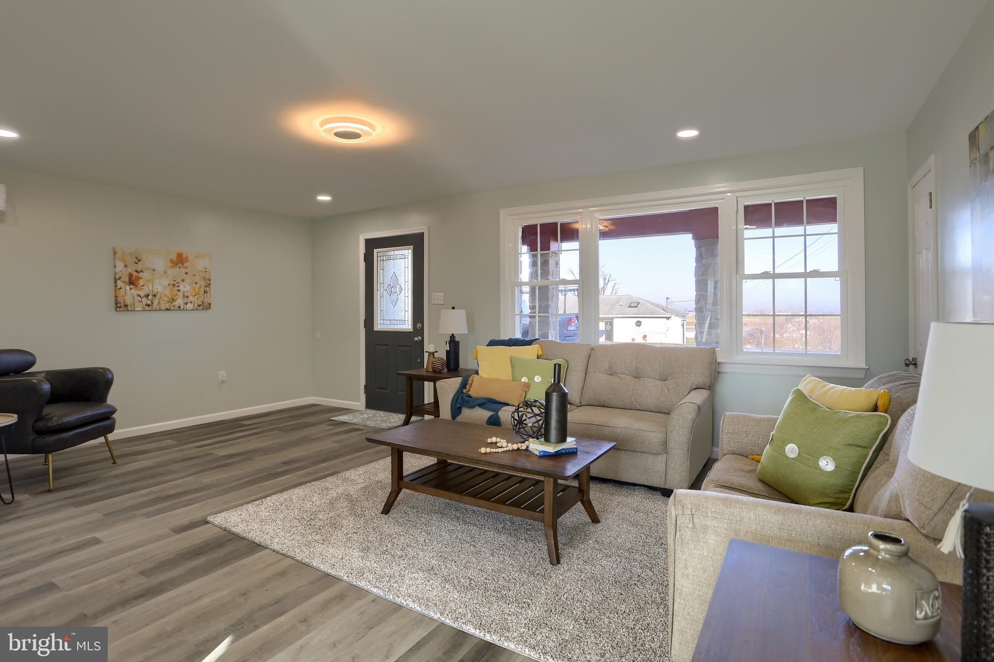 562 Georgetown Road Ronks, PA 17572 - Photo 5 of 42