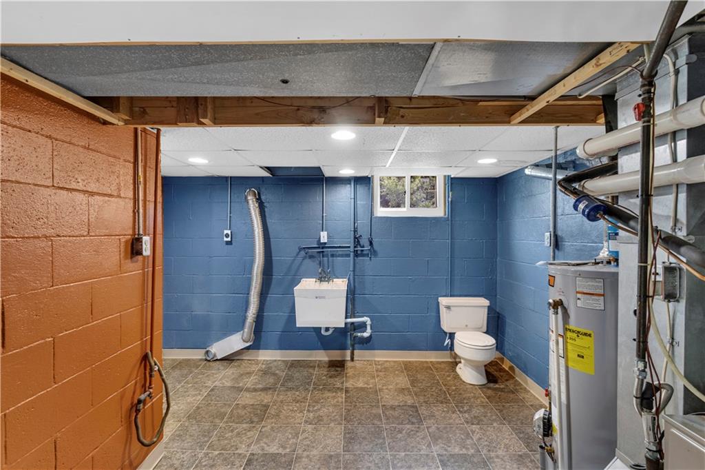 179 William Circle McKees Rocks, PA 15136 - Photo 25 of 30