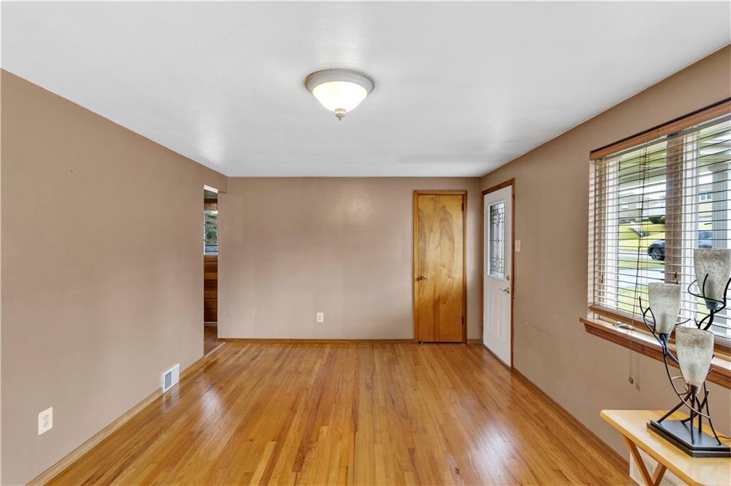 179 William Circle McKees Rocks, PA 15136 - Photo 6 of 30