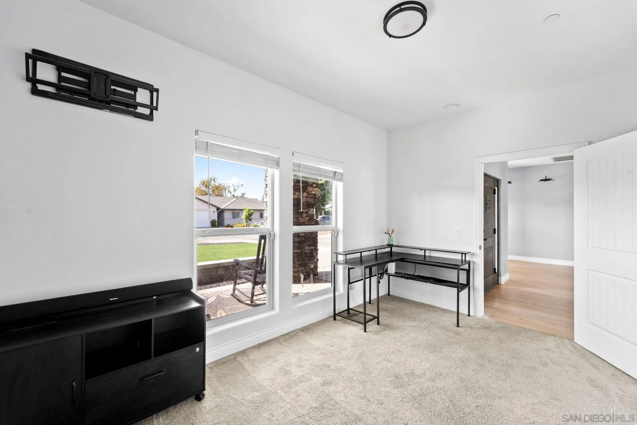 940 Passion Place Ramona, CA 92065 - Photo 11 of 25 a view of work space with wooden floor and furniture