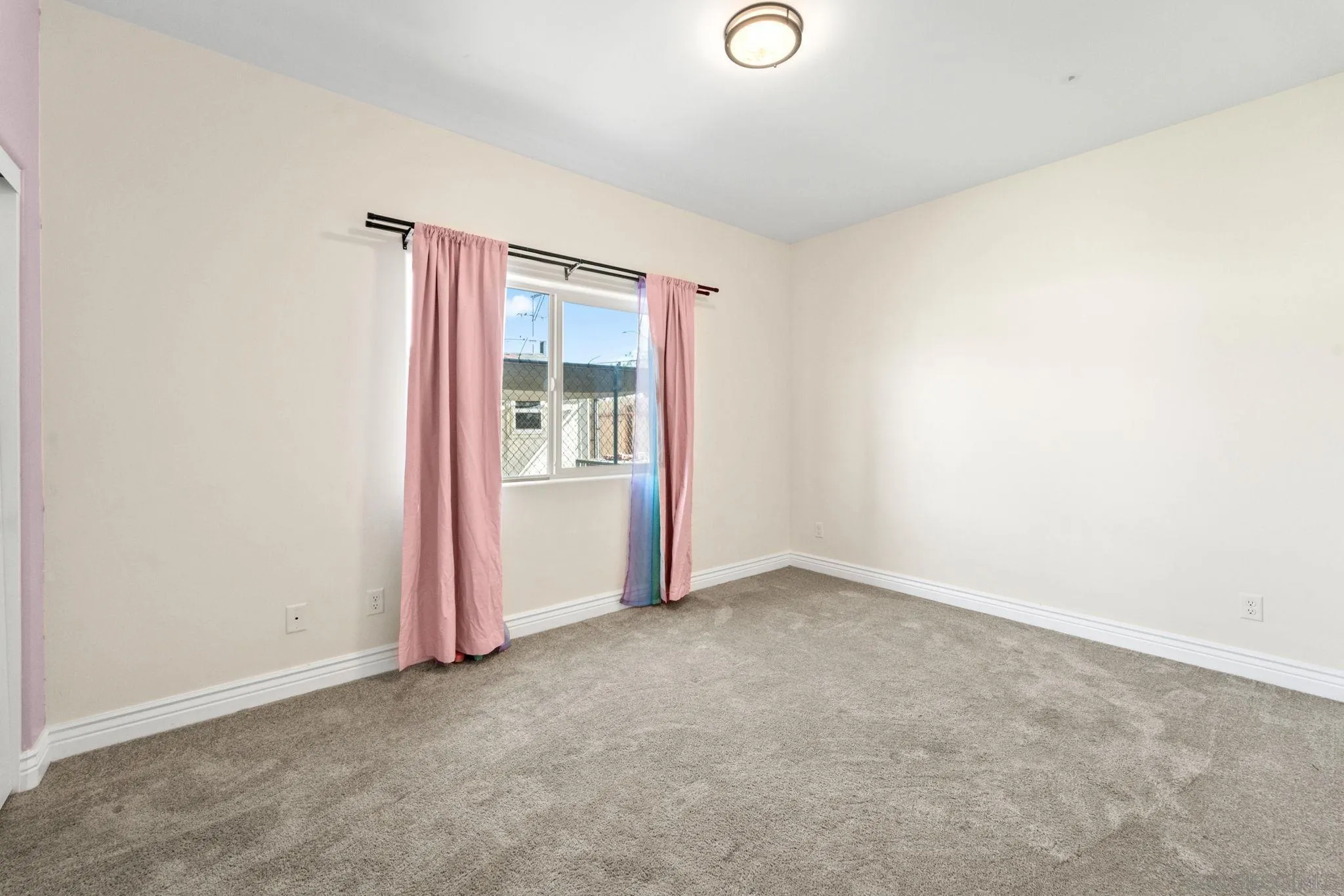 940 Passion Place Ramona, CA 92065 - Photo 18 of 25 an empty room with closet