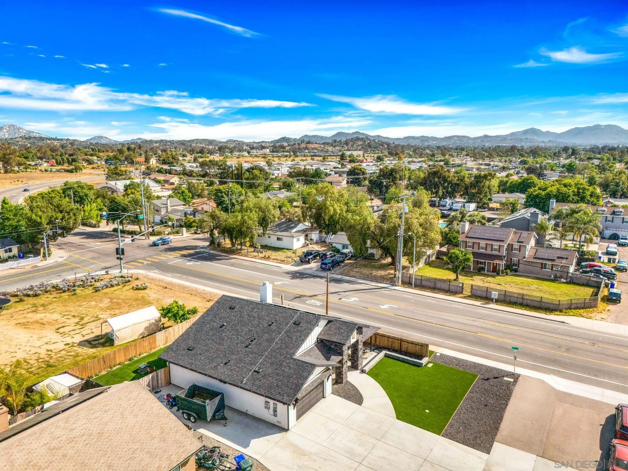 940 Passion Place Ramona, CA 92065 - Photo 24 of 25 a view of a city