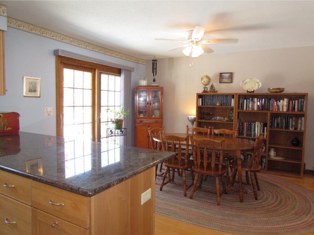 406 North Brownell Road Williston, VT 05495 - Photo 6 of 11