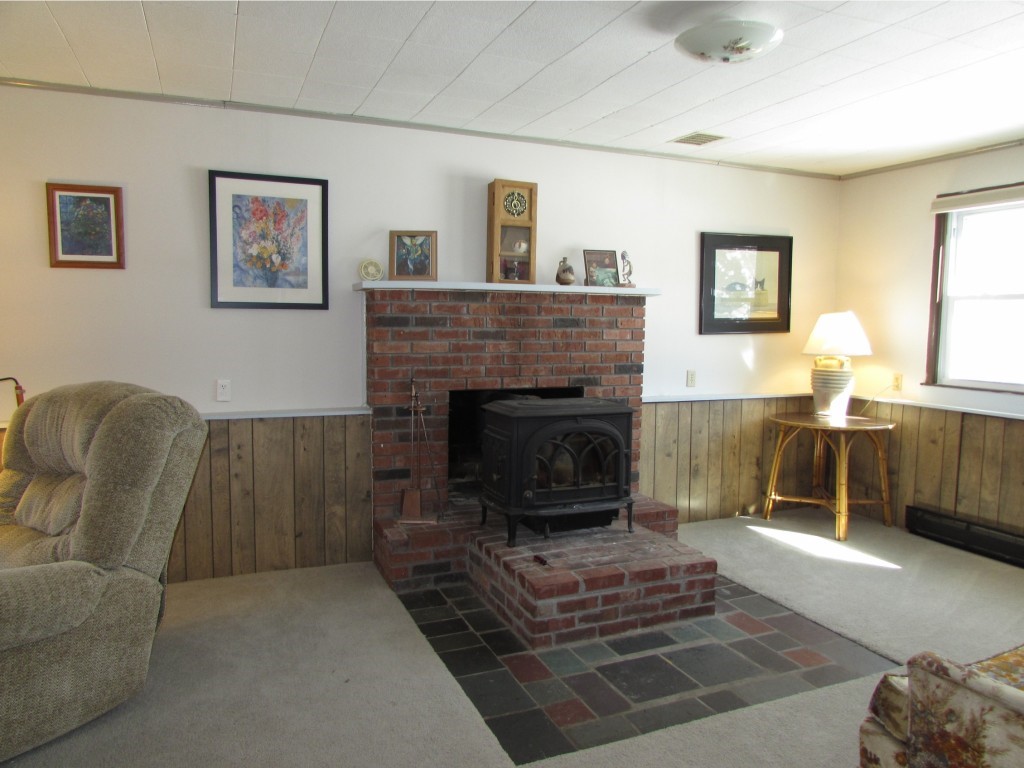 406 North Brownell Road Williston, VT 05495 - Photo 8 of 11