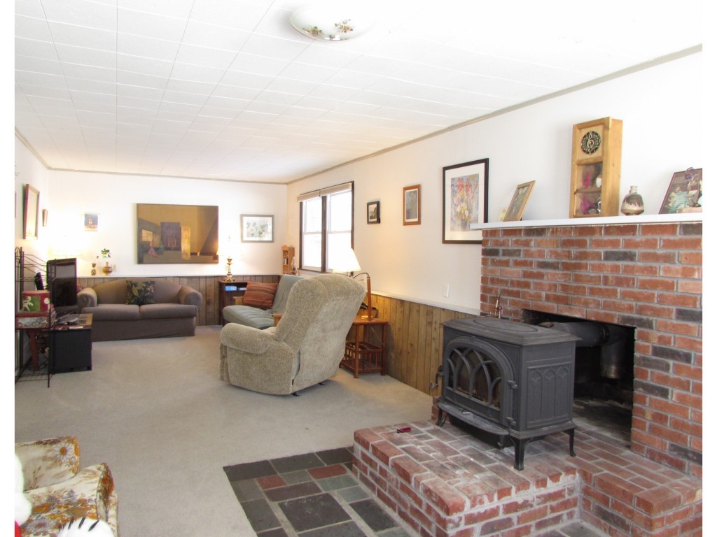 406 North Brownell Road Williston, VT 05495 - Photo 9 of 11