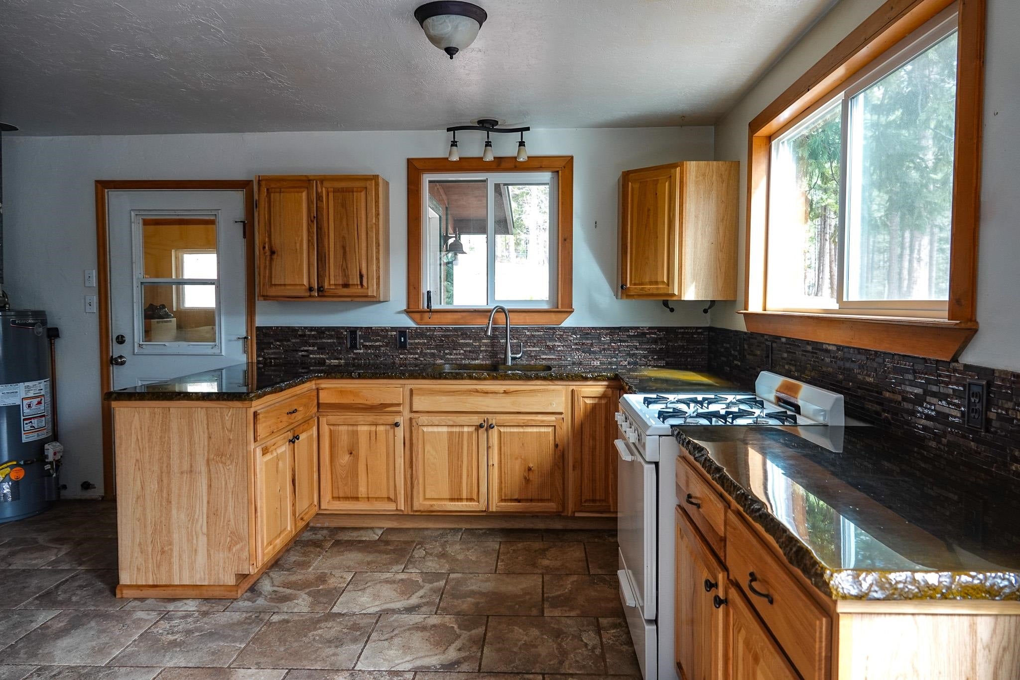 6409 Kangaroo Creek Road Gazelle, CA 96034 - Photo 24 of 49 Gallery Image 24