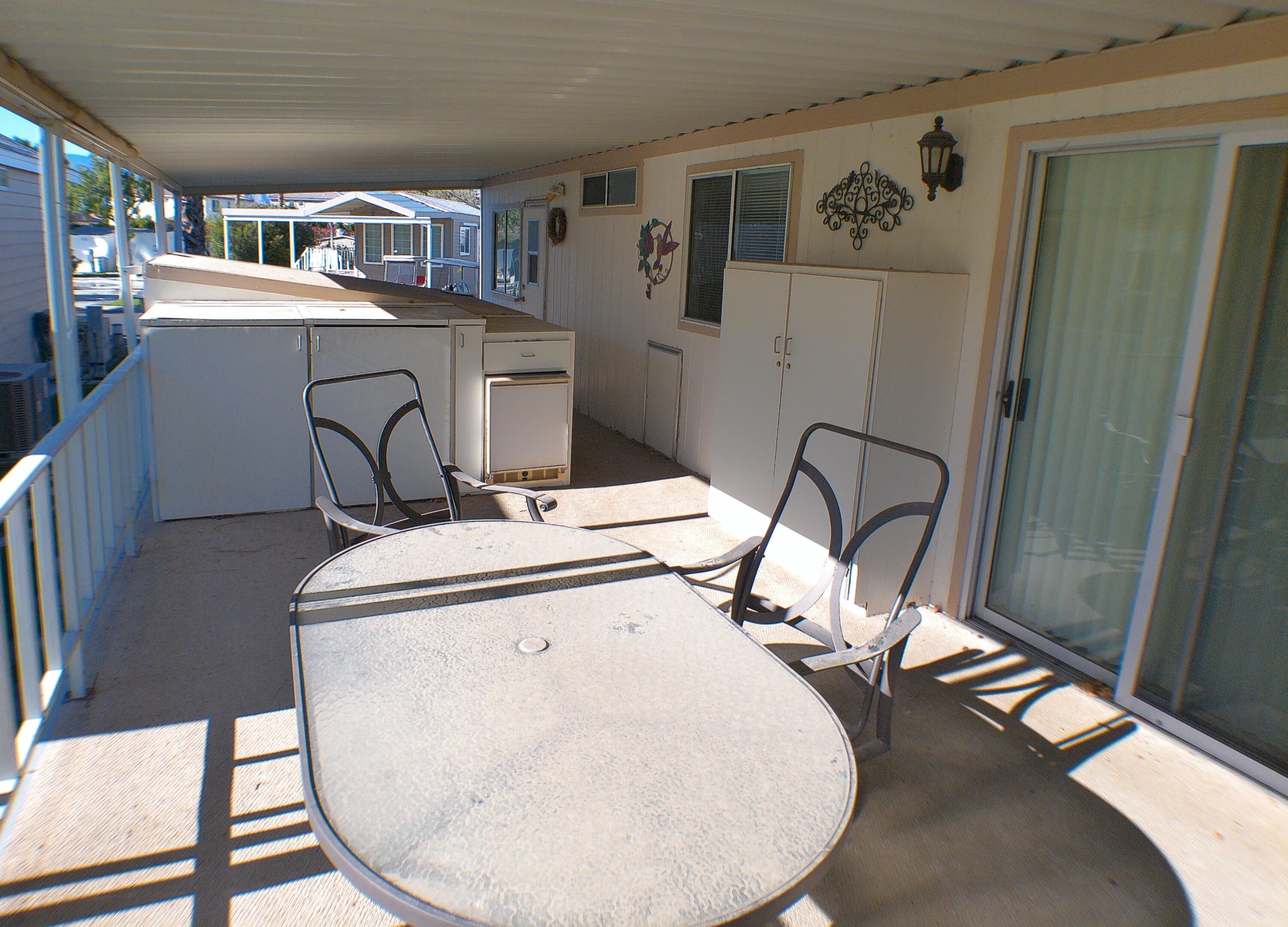 84136 Ave 44, Unit 337 Indio, CA 92203 - Photo 5 of 31 a room with gym equipment