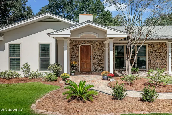 $425,000 | 2604 Evergreen Lane, Biloxi, MS 39531