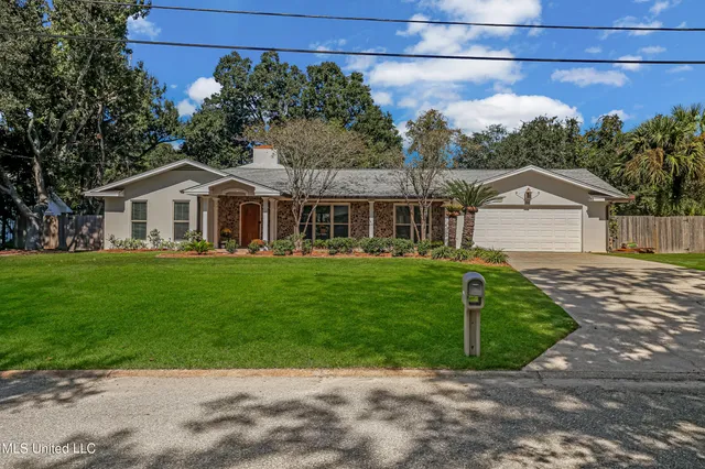 $419,900 | 2604 Evergreen Lane, Biloxi, MS 39531