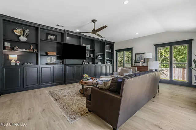 $419,900 | 2604 Evergreen Lane, Biloxi, MS 39531