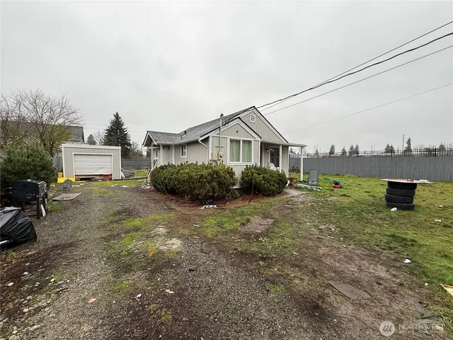 $400,000 | 509 East 65th Street, Tacoma, WA 98404