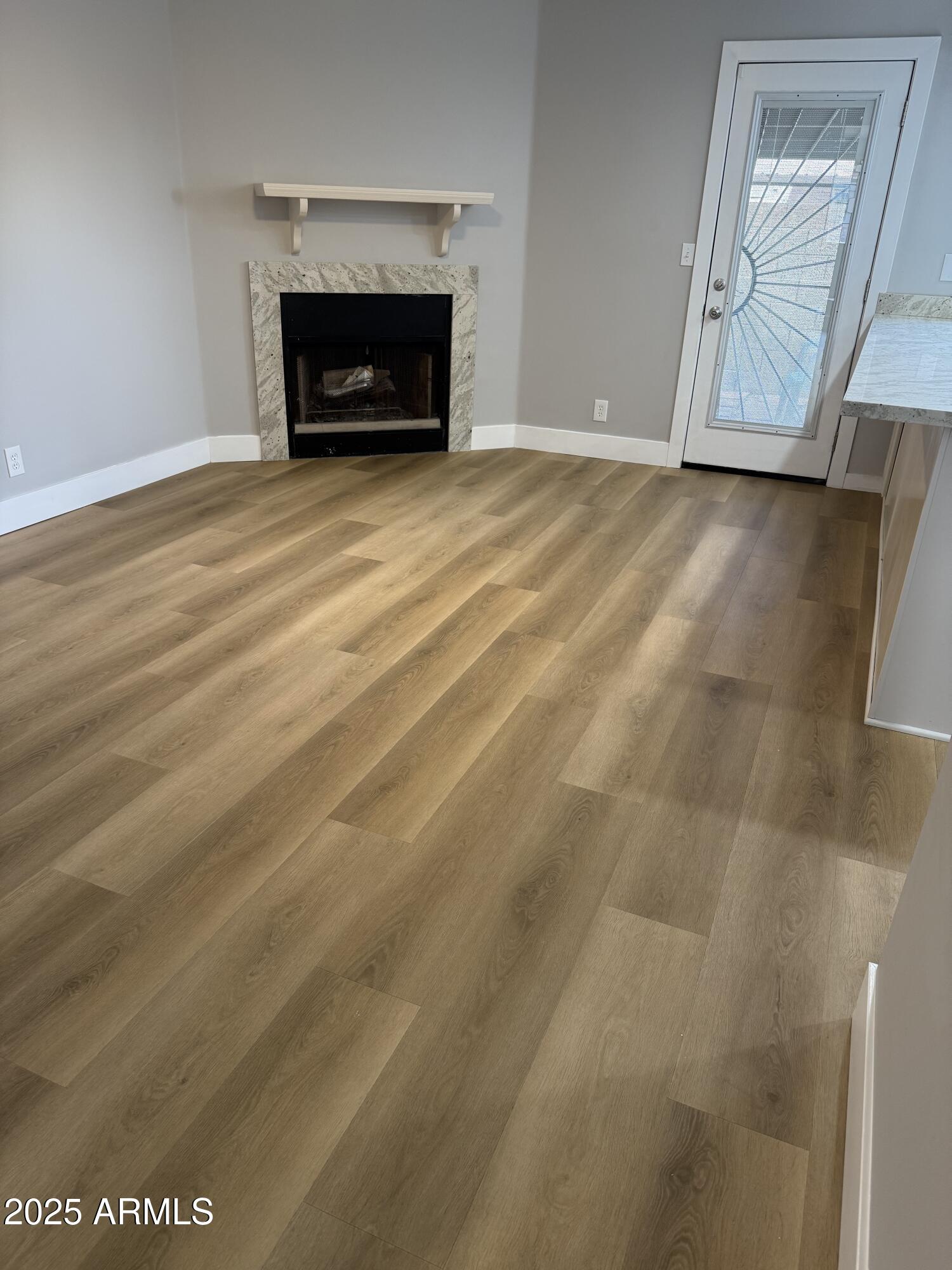170 East Guadalupe Road, Unit 173 Gilbert, AZ 85234 - Photo 5 of 51 Living room