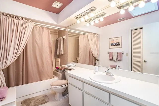 $449,000 | 3335 Foxridge Circle, Tampa, FL 33618