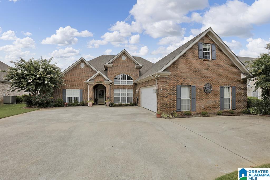 293 Wynlake Drive Alabaster, AL 35007 - Photo 3 of 40