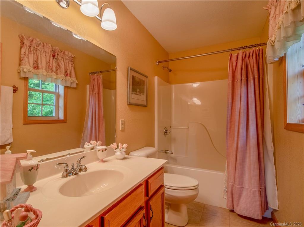66 Pinnacle Road Burnsville, NC 28714 - Photo 23 of 43 Gallery Image 23
