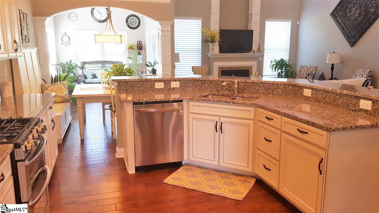 129 Arnold Mill Road Simpsonville, SC 29680 - Photo 11 of 29 Gallery Image 11