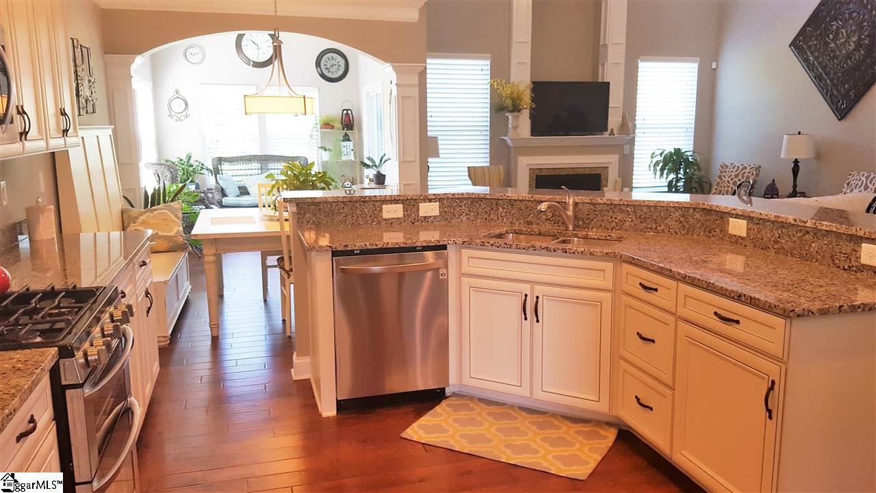 129 Arnold Mill Road Simpsonville, SC 29680 - Photo 12 of 29 Gallery Image 12