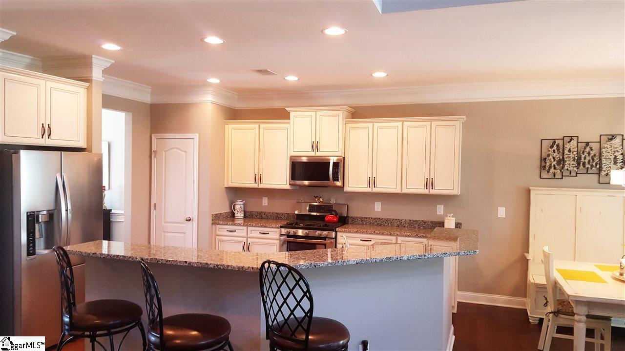 129 Arnold Mill Road Simpsonville, SC 29680 - Photo 8 of 29 Gallery Image 8