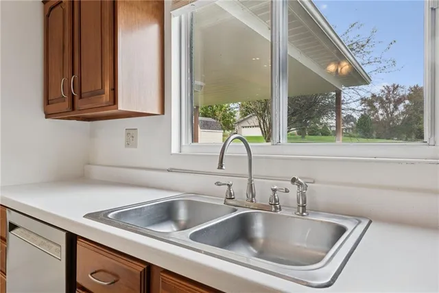 a close view of sink and tap