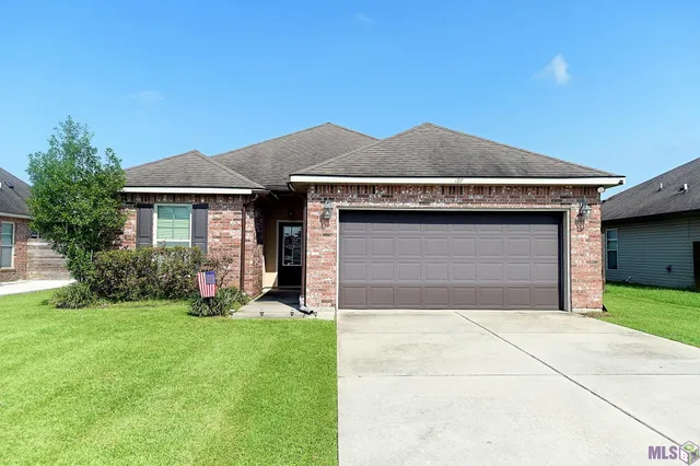 $219,900 | 127 Petal Avenue, Thibodaux, LA 70301