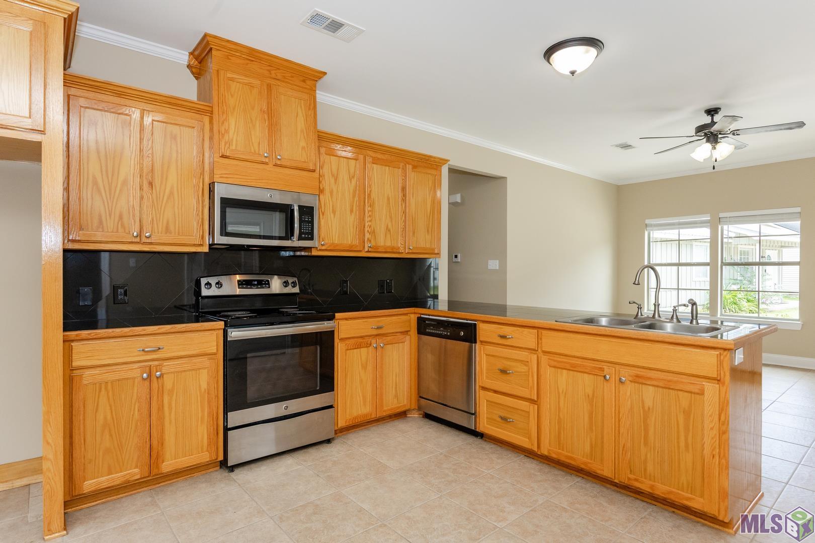33892 Cedar Ridge Court Denham Springs, LA 70706 - Photo 10 of 18