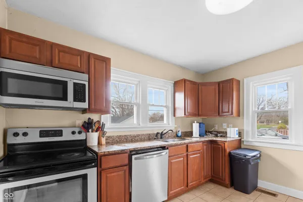 $217,000 | 1302 East 8th Street, Anderson, IN 46012