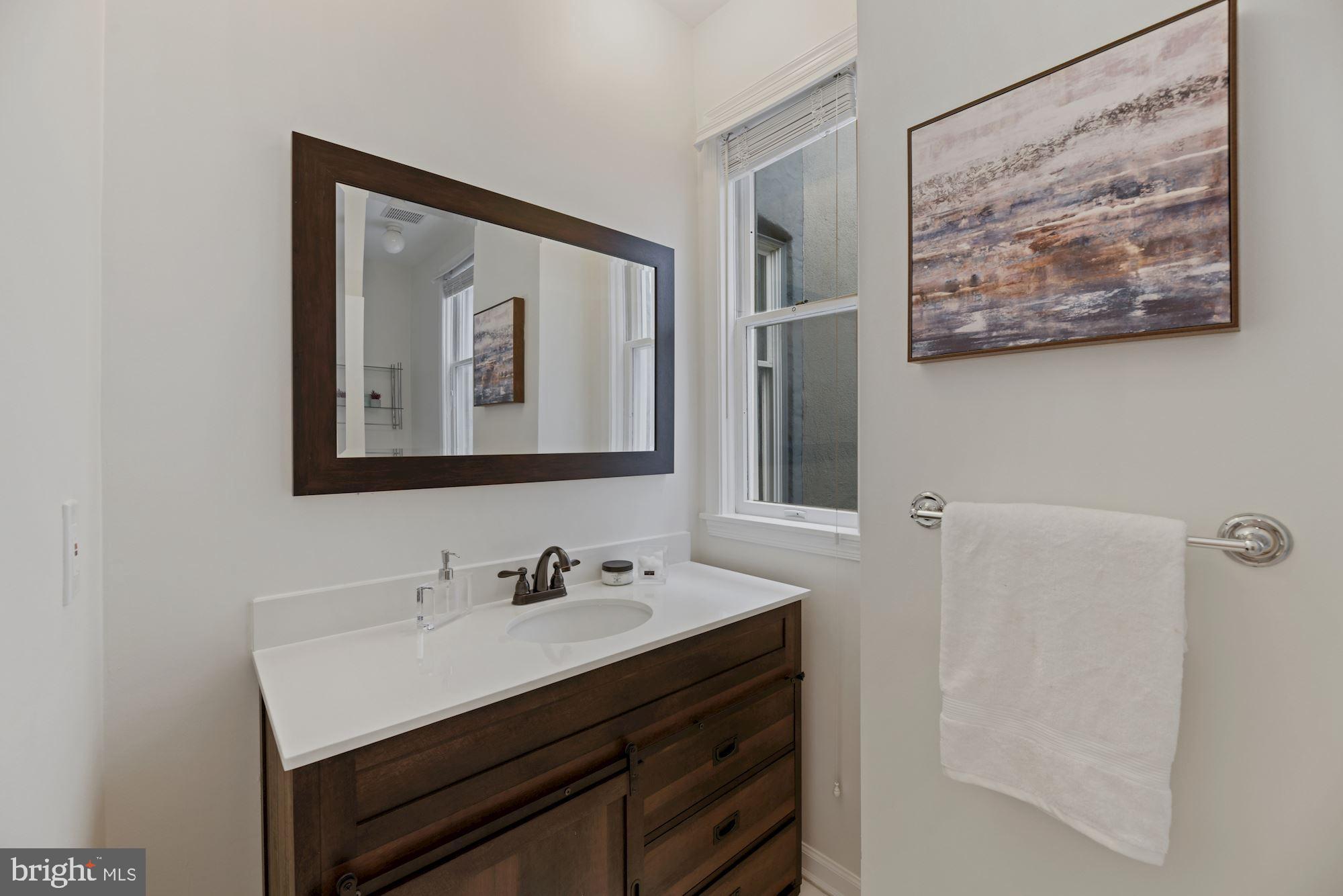 17 15th Street Southeast Washington, DC 20003 - Photo 14 of 17