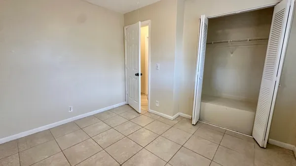 $2,100 | 414 Southwest 72nd Avenue, Pompano Beach, FL 33068