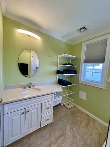 $5,500 | 368 Boylston Street, Unit A, Newton, MA 02459