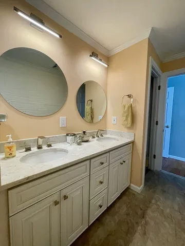 $5,500 | 368 Boylston Street, Unit A, Newton, MA 02459