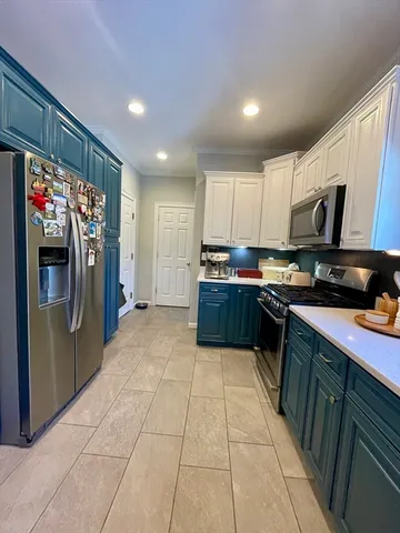 $5,500 | 368 Boylston Street, Unit A, Newton, MA 02459