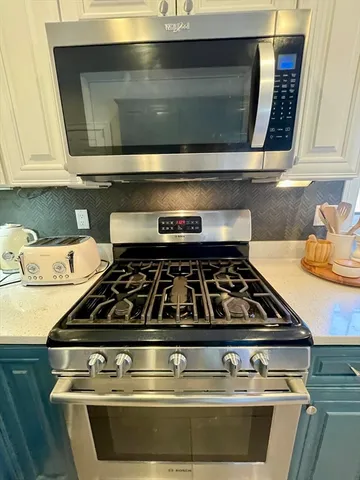 $5,500 | 368 Boylston Street, Unit A, Newton, MA 02459