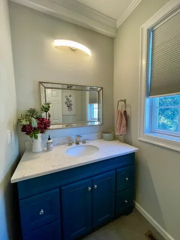 $5,500 | 368 Boylston Street, Unit A, Newton, MA 02459