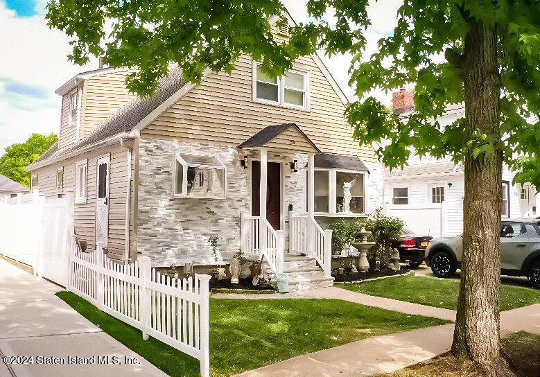 215 Beach Road Staten Island, NY 10312 - Photo 1 of 42 215 Beach Rd.