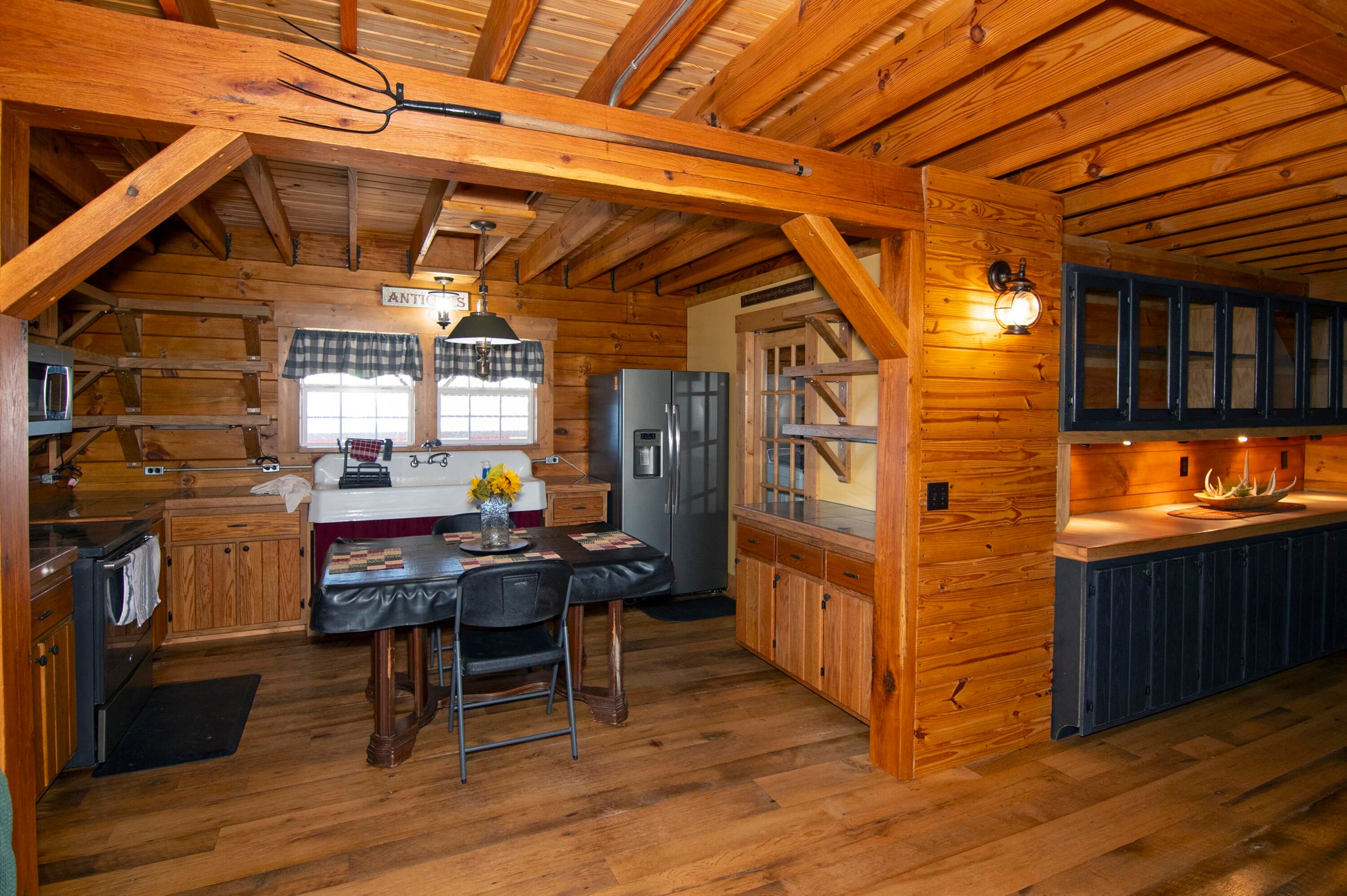 656 Miller Farm Road Peterstown, WV 24963 - Photo 25 of 156 Kitchen