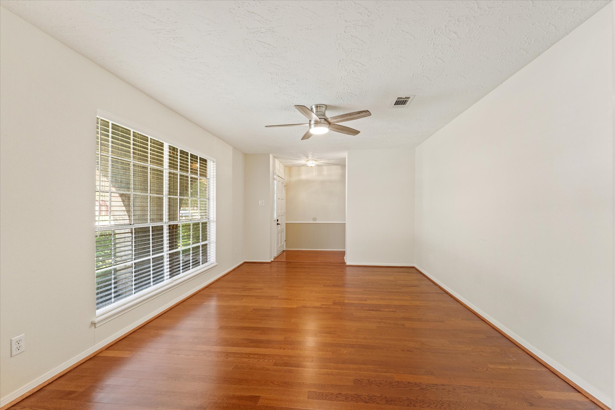 4711 Carbrook Court Spring, TX 77388 - Photo 5 of 29