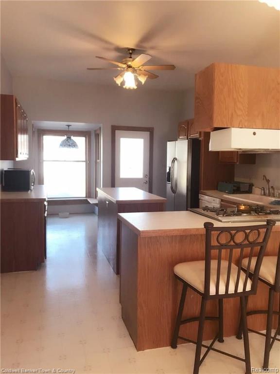 326 East Grand River Road Fowlerville, MI 48836 - Photo 8 of 11 Gallery Image 8