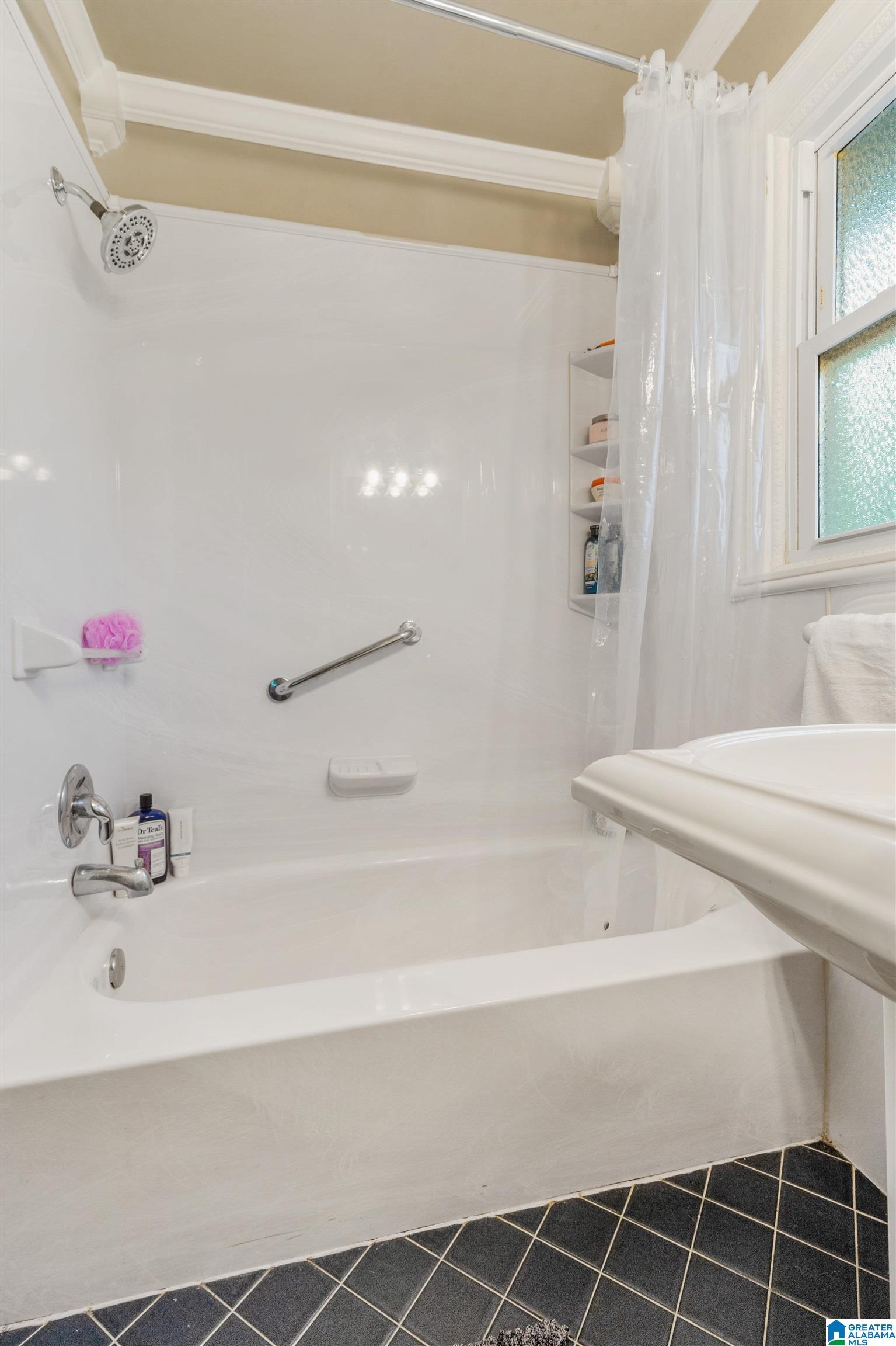 2444 Altadena Road Birmingham, AL 35243 - Photo 12 of 30