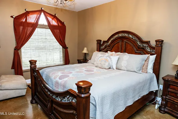 $995,000 | 319 Osceola Road, St. Joseph, LA 71366