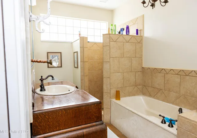 $995,000 | 319 Osceola Road, St. Joseph, LA 71366