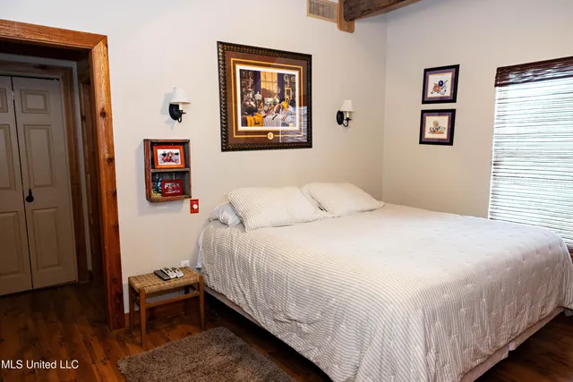 $995,000 | 319 Osceola Road, St. Joseph, LA 71366