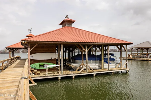 $995,000 | 319 Osceola Road, St. Joseph, LA 71366