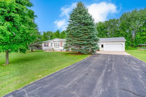 $275,000 | 1274 Melissa Boulevard, Little Suamico, WI 54141