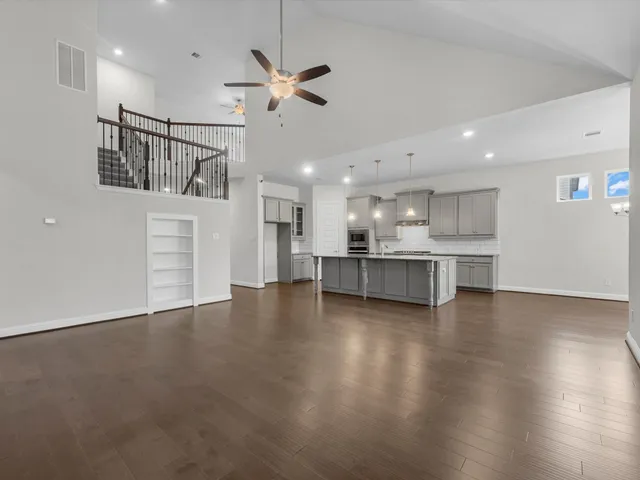 $624,990 | 11811 St Augustine Drive, Mont Belvieu, TX 77535