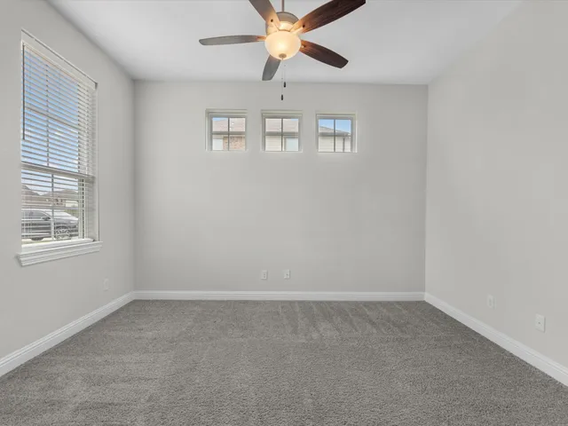 $624,990 | 11811 St Augustine Drive, Mont Belvieu, TX 77535