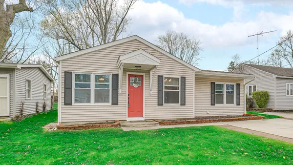 $260,000 | 309 Michigami Trail, Chesterton, IN 46304