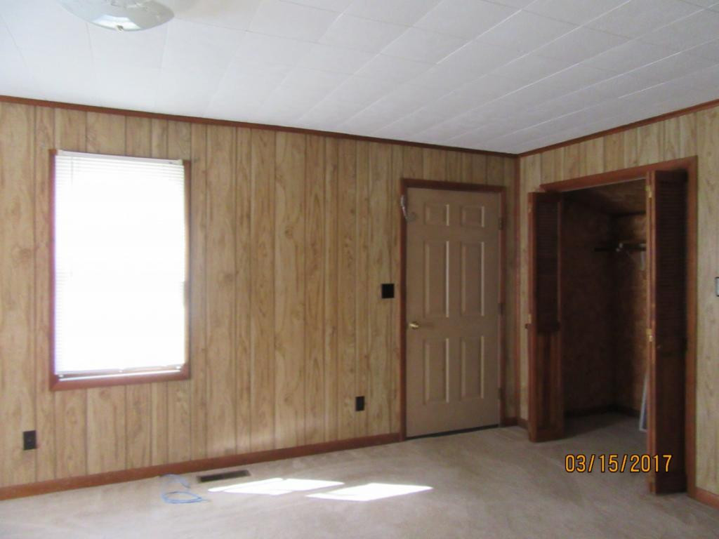 5738 Daniel Boone Road Gate City, VA 24251 - Photo 16 of 23 Master Bedroom