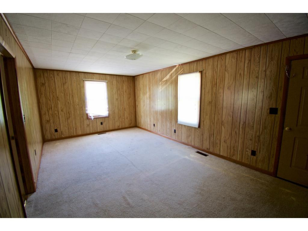5738 Daniel Boone Road Gate City, VA 24251 - Photo 17 of 23 Master Bedroom