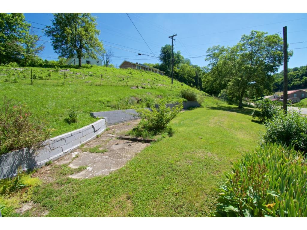 5738 Daniel Boone Road Gate City, VA 24251 - Photo 6 of 23 Photo 7